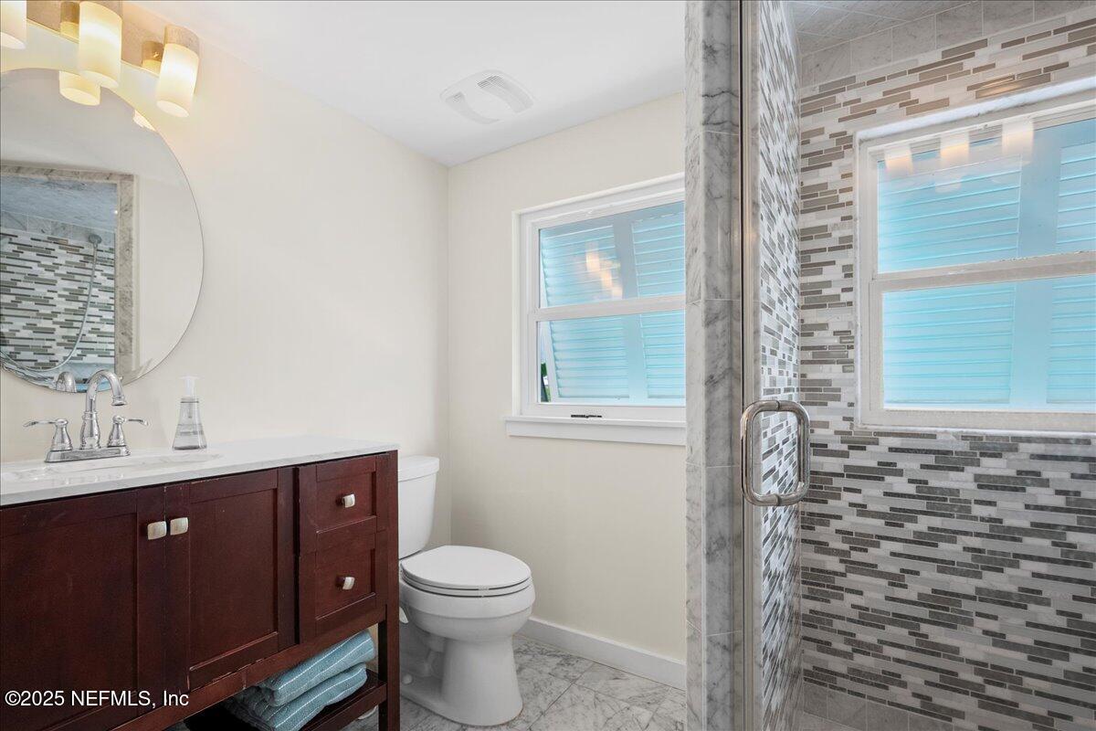 548 Lake Road Ponte Vedra Beach, FL 32082 - Photo 39 of 65 Upstairs Bath