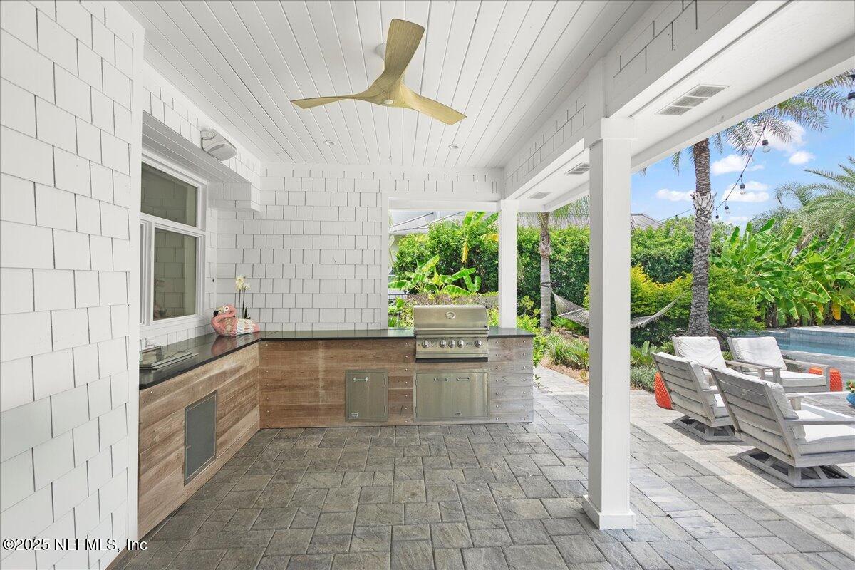 548 Lake Road Ponte Vedra Beach, FL 32082 - Photo 44 of 65 Outdoor Kitchen