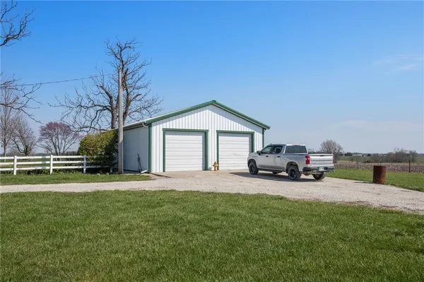 $1,995,000 | 22590 Edgerton Road, Edgerton, KS 66021