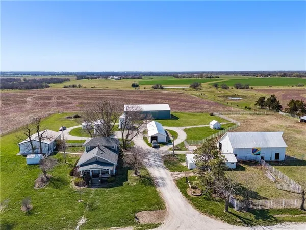 $1,995,000 | 22590 Edgerton Road, Edgerton, KS 66021