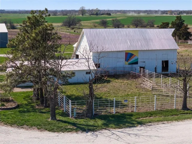 $2,200,000 | 22590 Edgerton Road, Edgerton, KS 66021