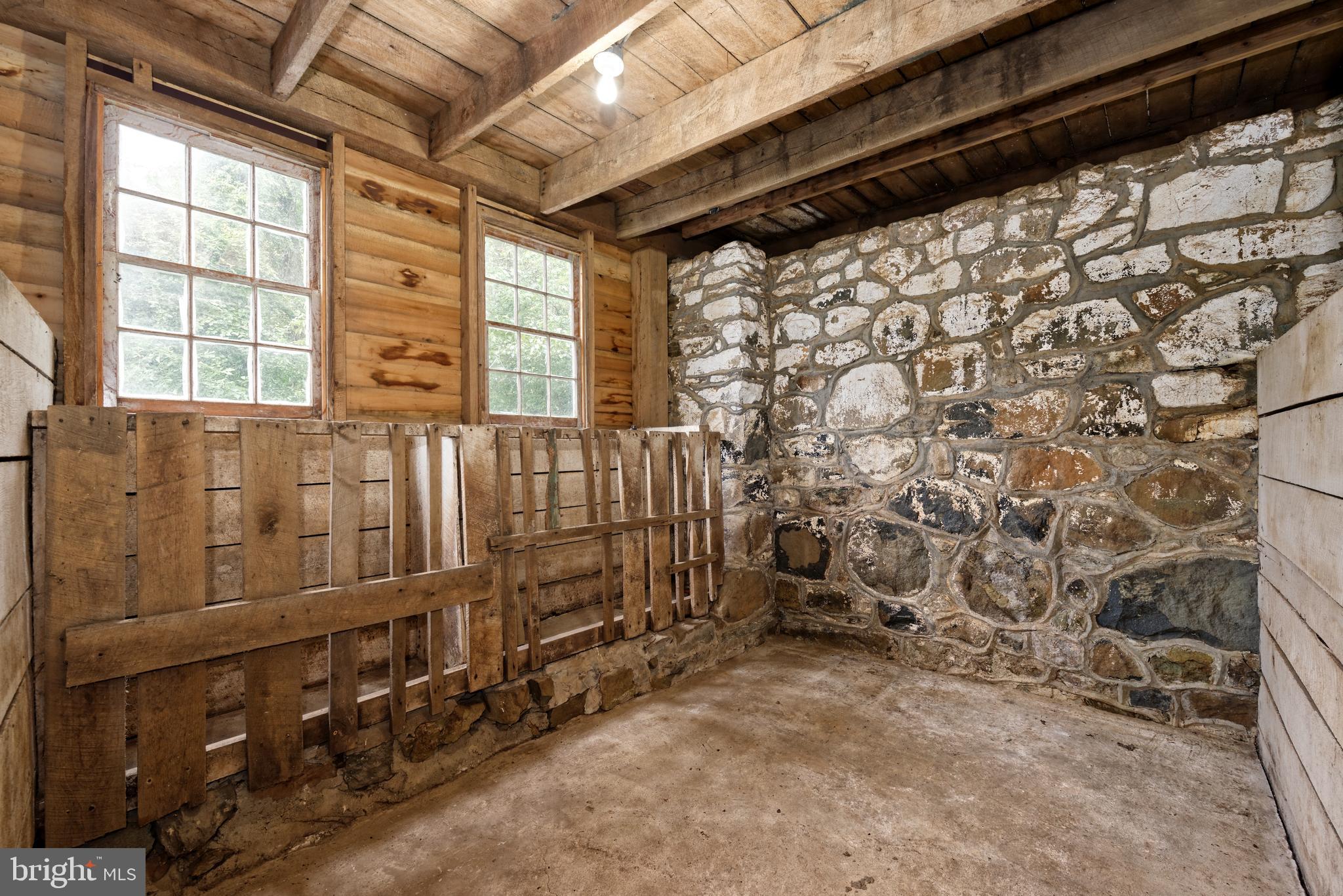 19205 Dunlop Mill Road Leesburg, VA 20175 - Photo 39 of 55 Hay cribs used for feeding animals remain