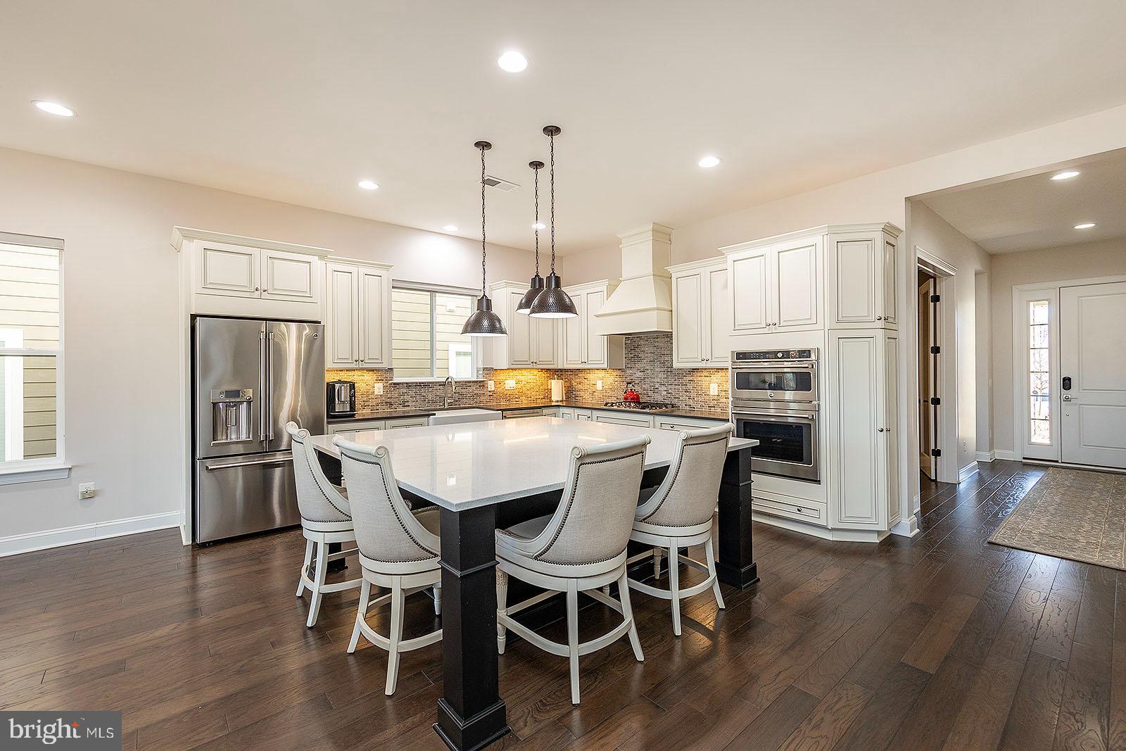 159 Towhee Drive White Post, VA 22663 - Photo 9 of 63 Gas cooking/Wall oven