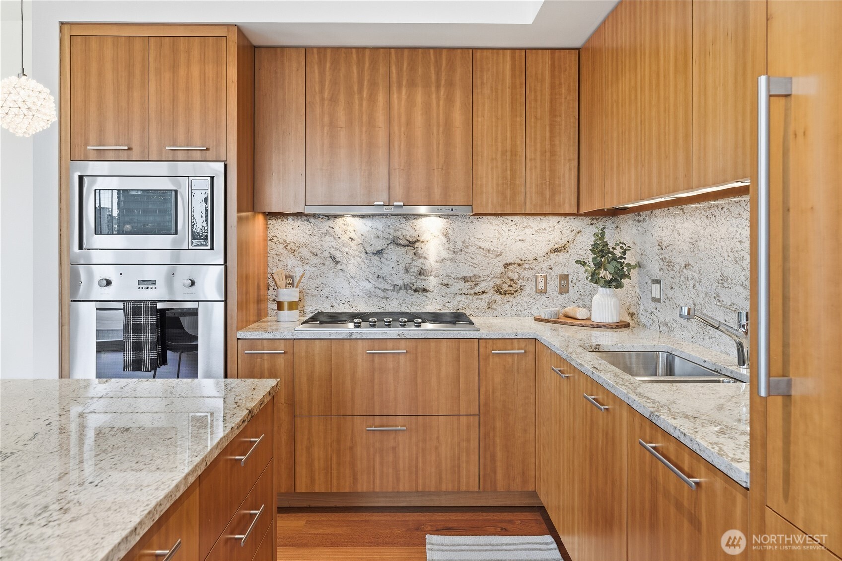 10700 Northeast 4th Street, Unit 1110 Bellevue, WA 98004 - Photo 10 of 40