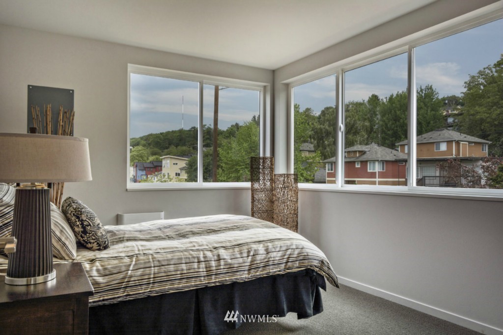 4753 Delridge Way Southwest Seattle, WA 98106 - Photo 13 of 25 Gallery Image 13