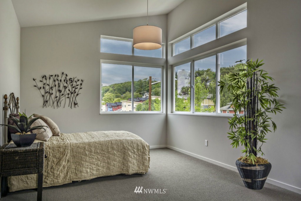 4753 Delridge Way Southwest Seattle, WA 98106 - Photo 15 of 25 Gallery Image 15