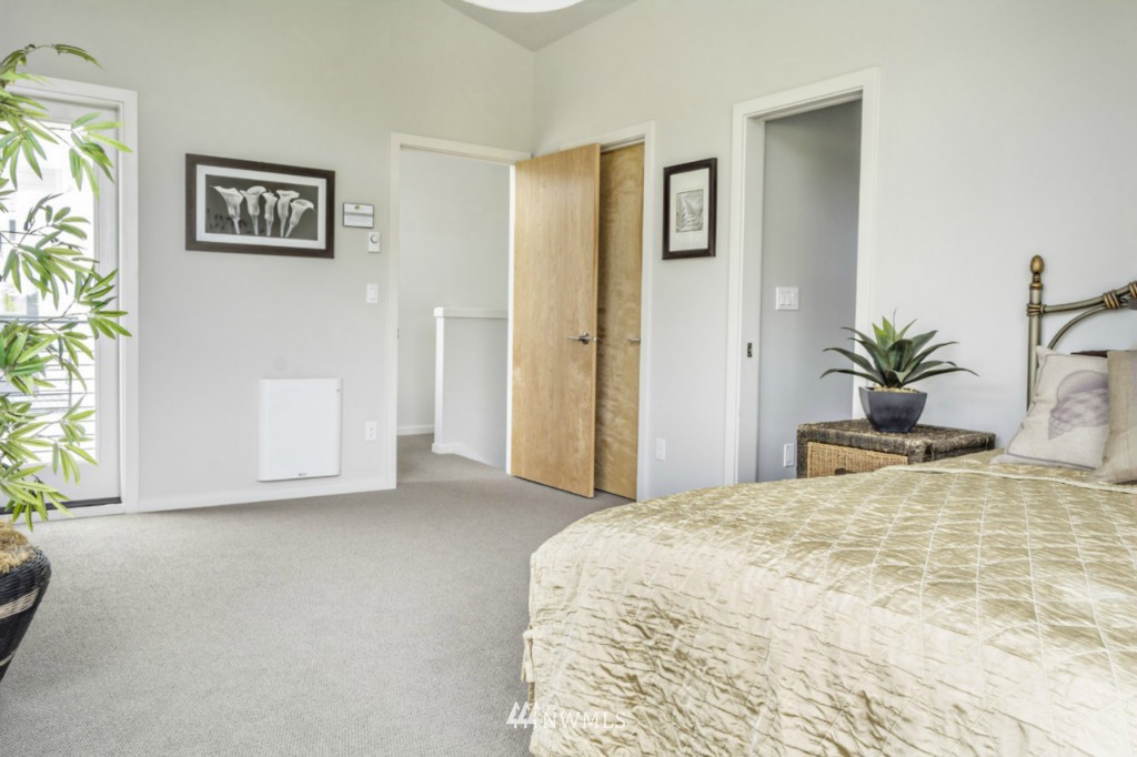 4753 Delridge Way Southwest Seattle, WA 98106 - Photo 16 of 25 Gallery Image 16