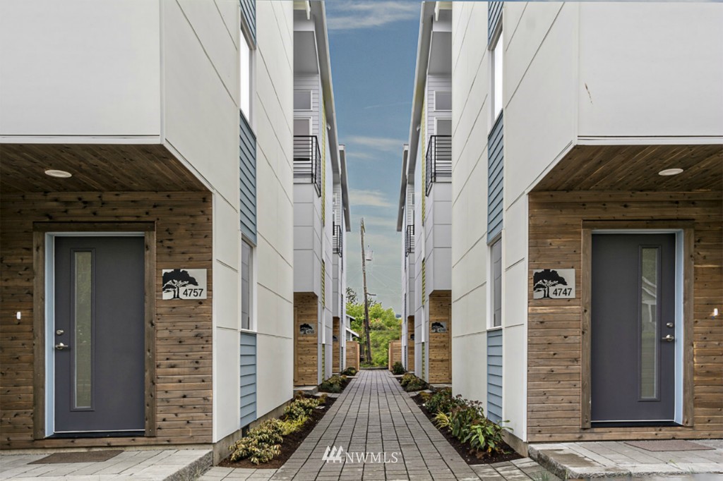 4753 Delridge Way Southwest Seattle, WA 98106 - Photo 23 of 25 Gallery Image 23