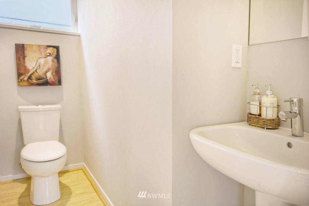 4753 Delridge Way Southwest Seattle, WA 98106 - Photo 10 of 25 Gallery Image 10