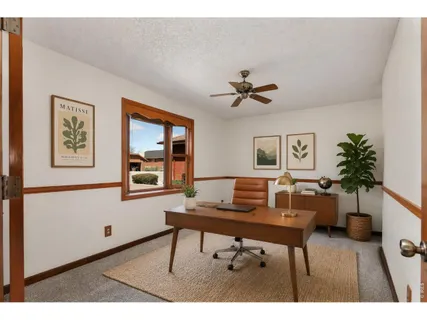 a view of empty room with window