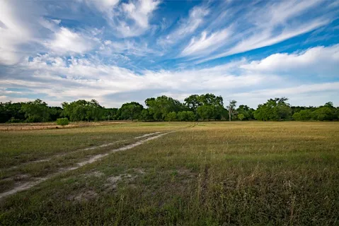 $499,000 | 110 Rustic River Street, Martindale, TX 78655