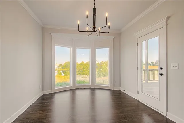 $649,900 | 9808 North Laurel Avenue, Kansas City, MO 64157