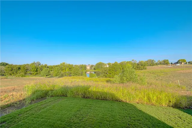 $649,900 | 9808 North Laurel Avenue, Kansas City, MO 64157