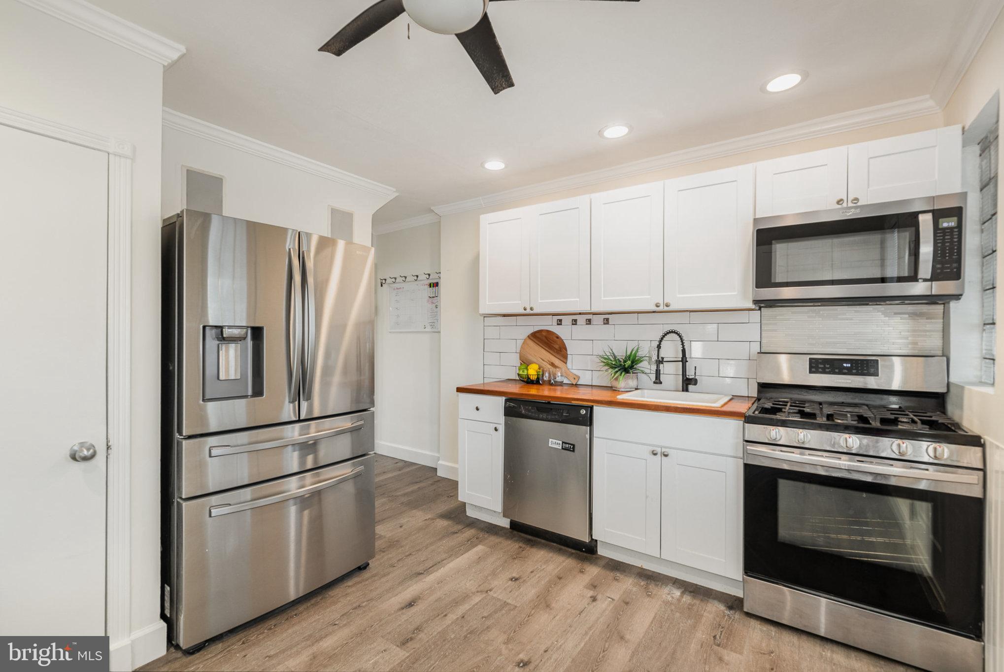 8514 Oakleigh Road Baltimore, MD 21234 - Photo 9 of 27
