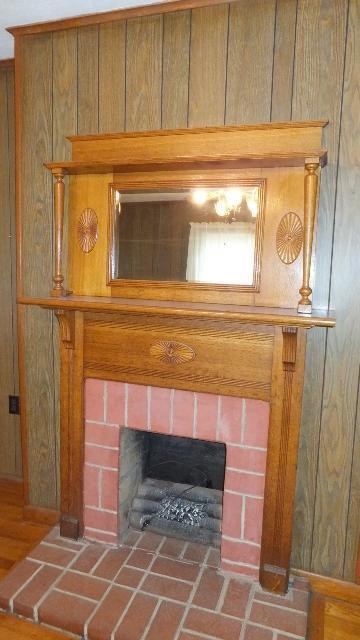 3220 Ford Hampton Road Winchester, KY 40391 - Photo 24 of 54 Fireplace in bedroom.