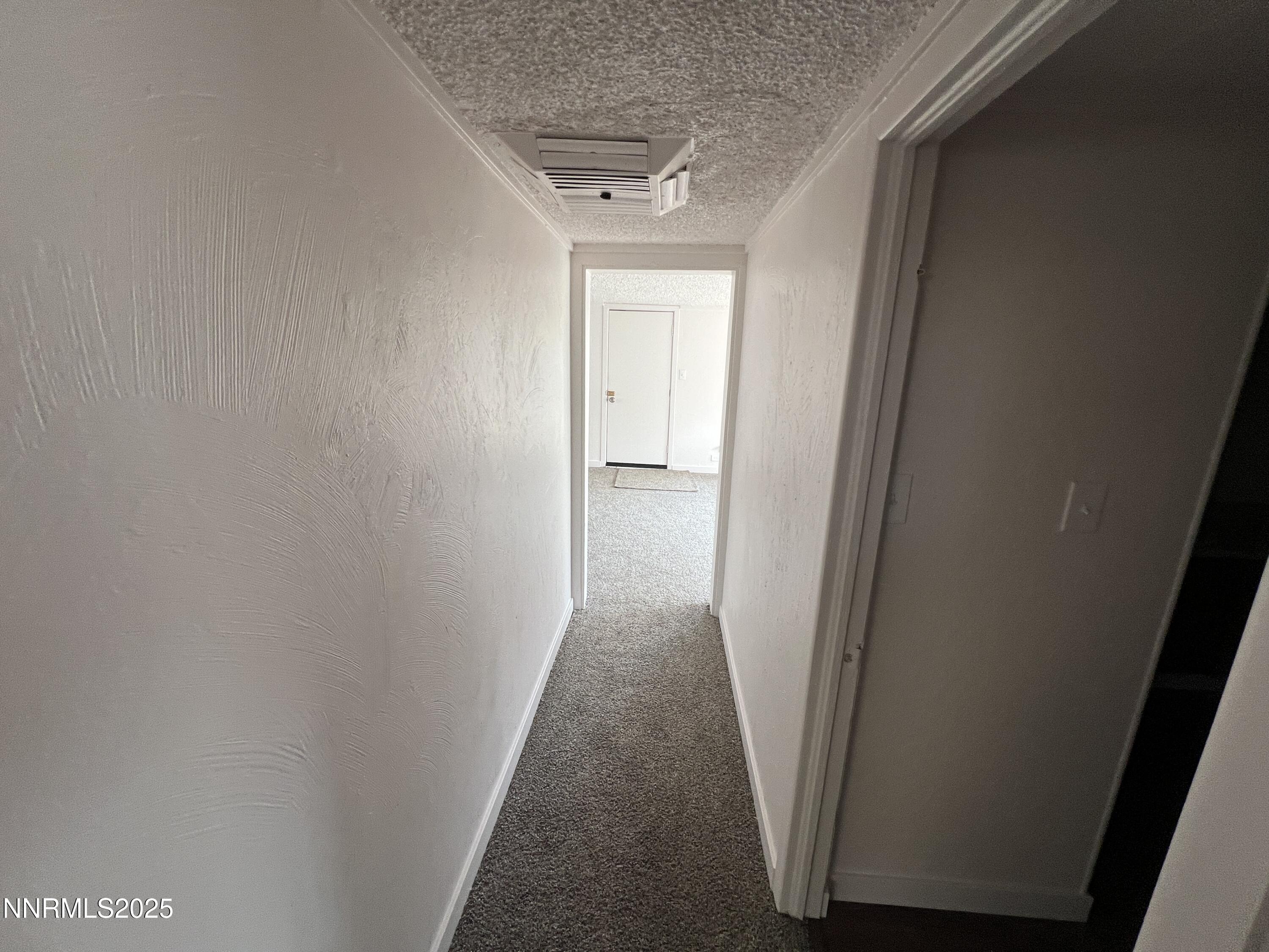 4955 Emery Drive Reno, NV 89506 - Photo 31 of 45 ADU Hallway