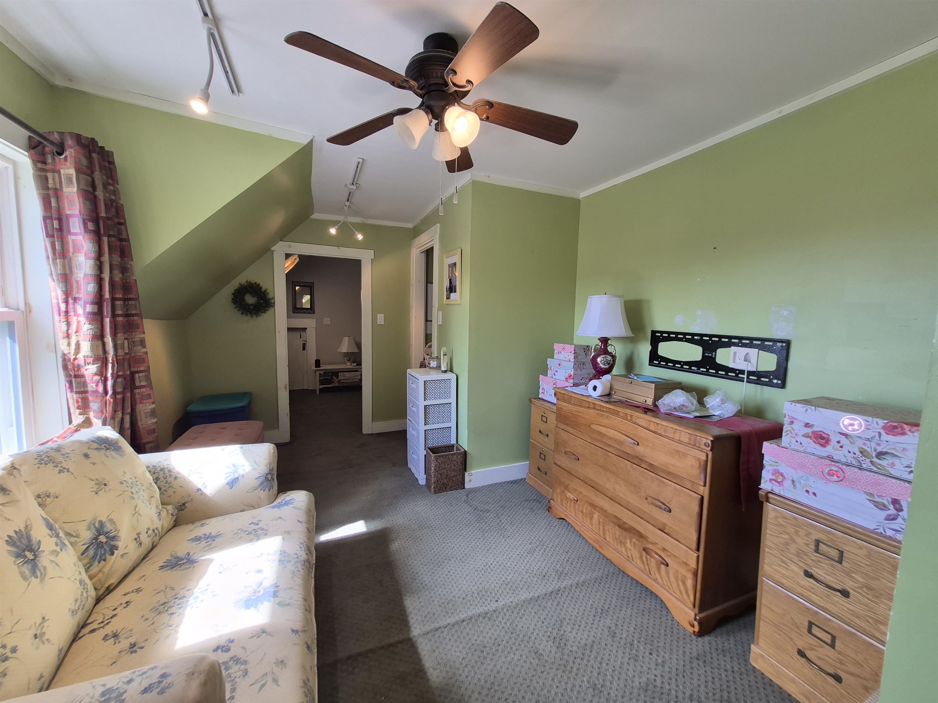 48 Middle Street Lancaster, NH 03584 - Photo 14 of 44