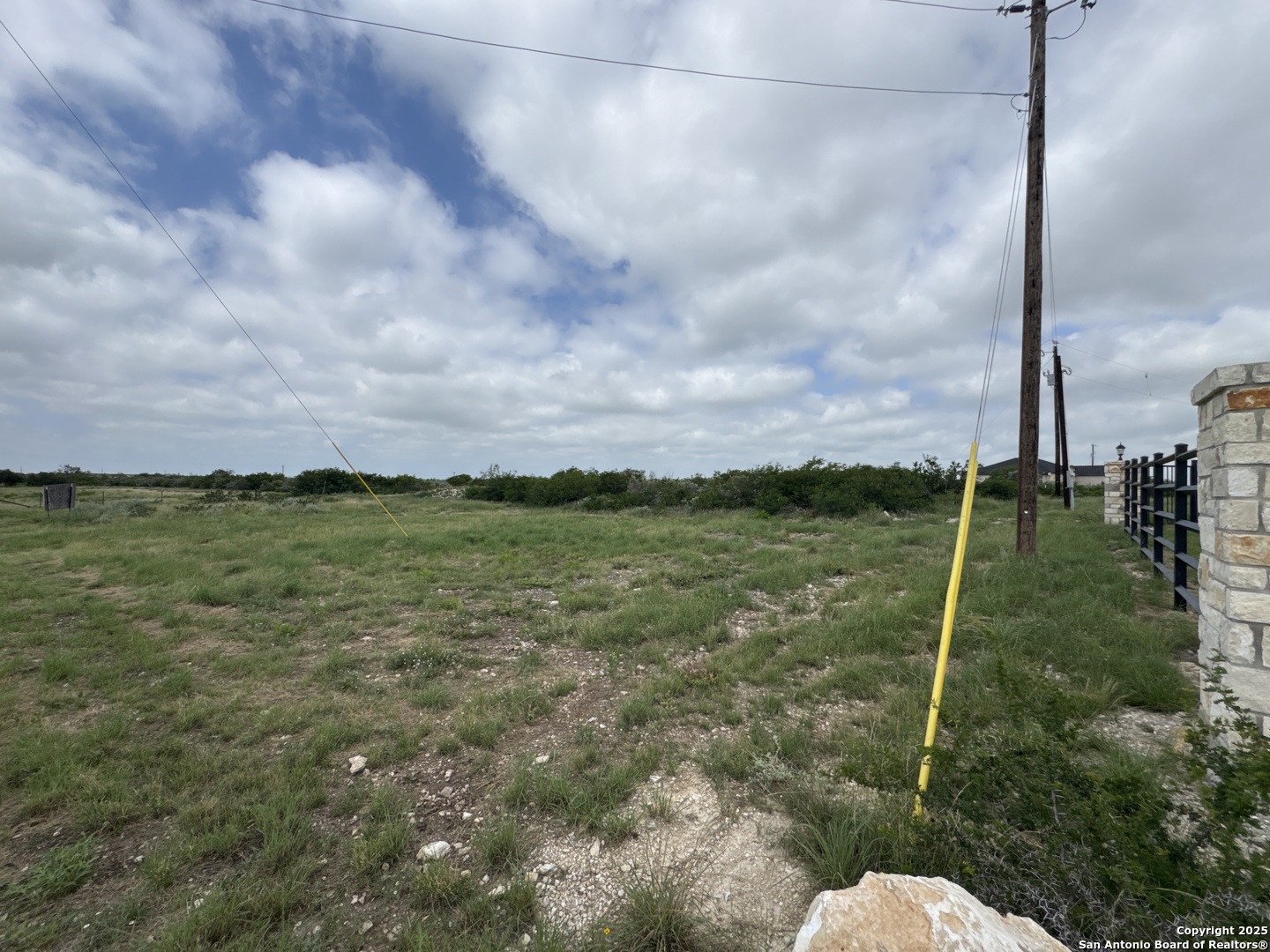21 Legend Hills Uvalde, TX 78801 - Photo 2 of 6 a backyard of a house with lots of green space