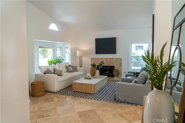 $1,550,000 | 672 Poinsettia Street South, Encinitas, CA 92024