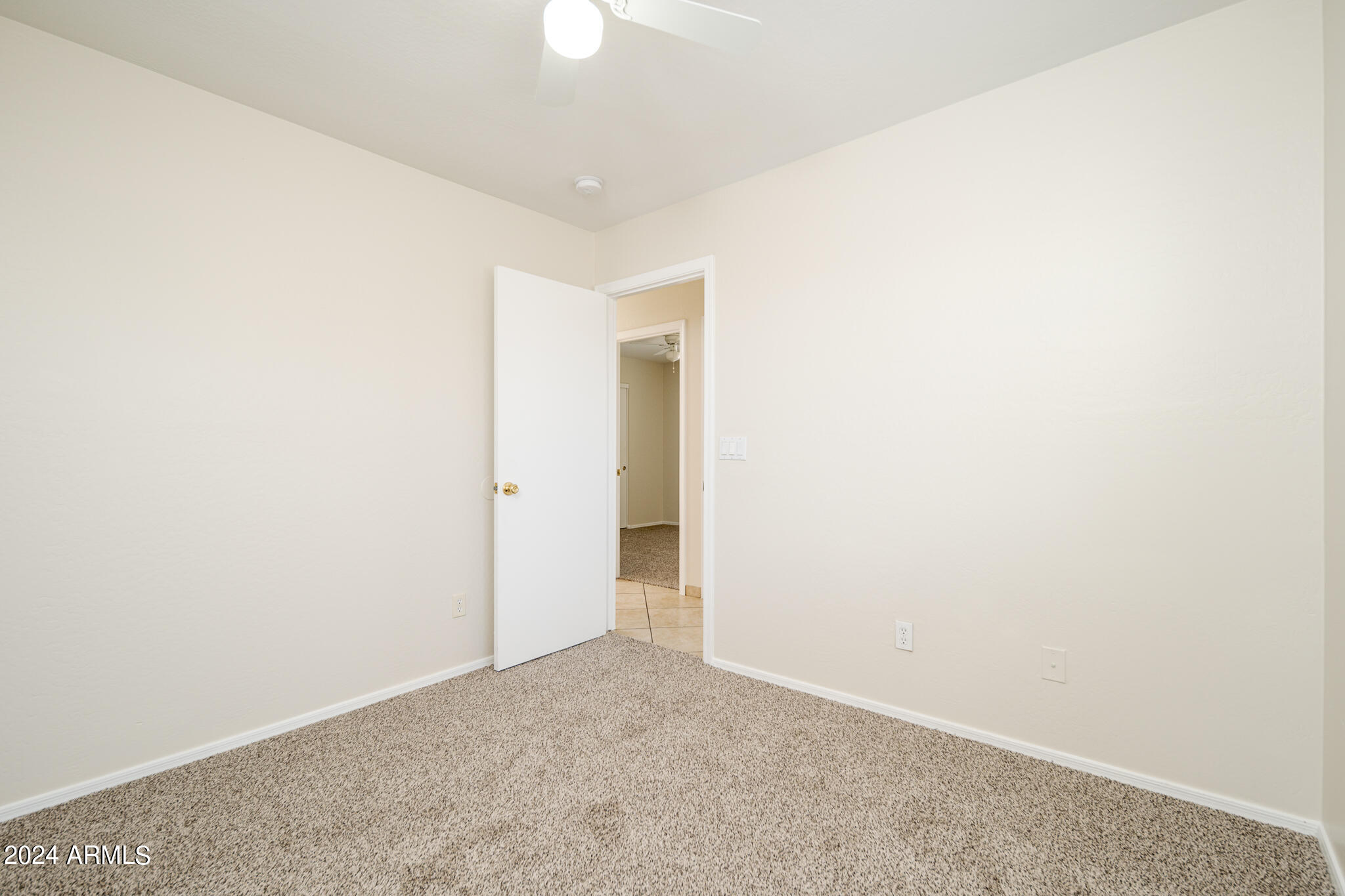 7208 West Crown King Road Phoenix, AZ 85043 - Photo 17 of 42 a view of an empty room