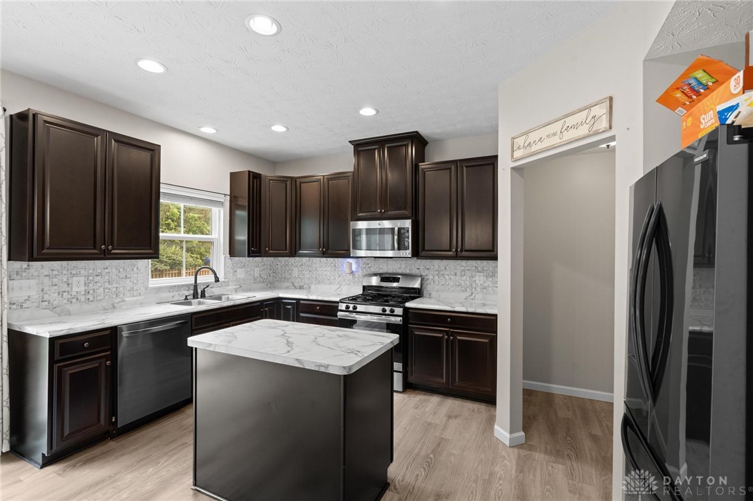 2843 Ridge View Court Xenia, OH 45385 - Photo 22 of 52