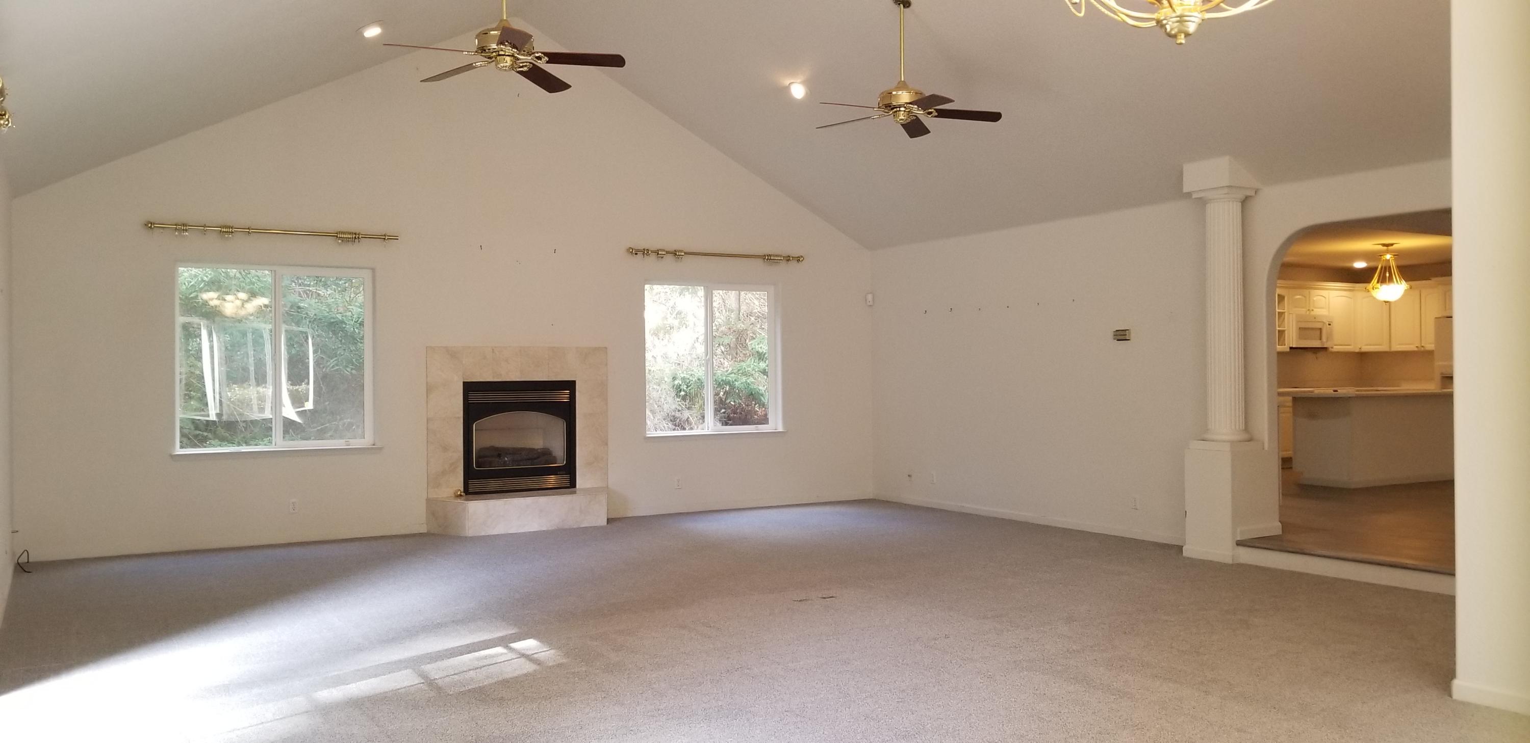 2418 Golf Course Road Bayside, CA 95524 - Photo 6 of 30 Living
