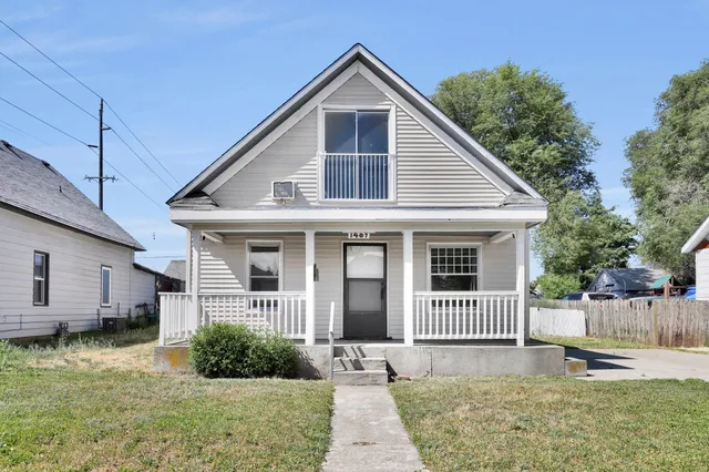 $274,900 | 1407 East Broad Avenue, Spokane, WA 99207