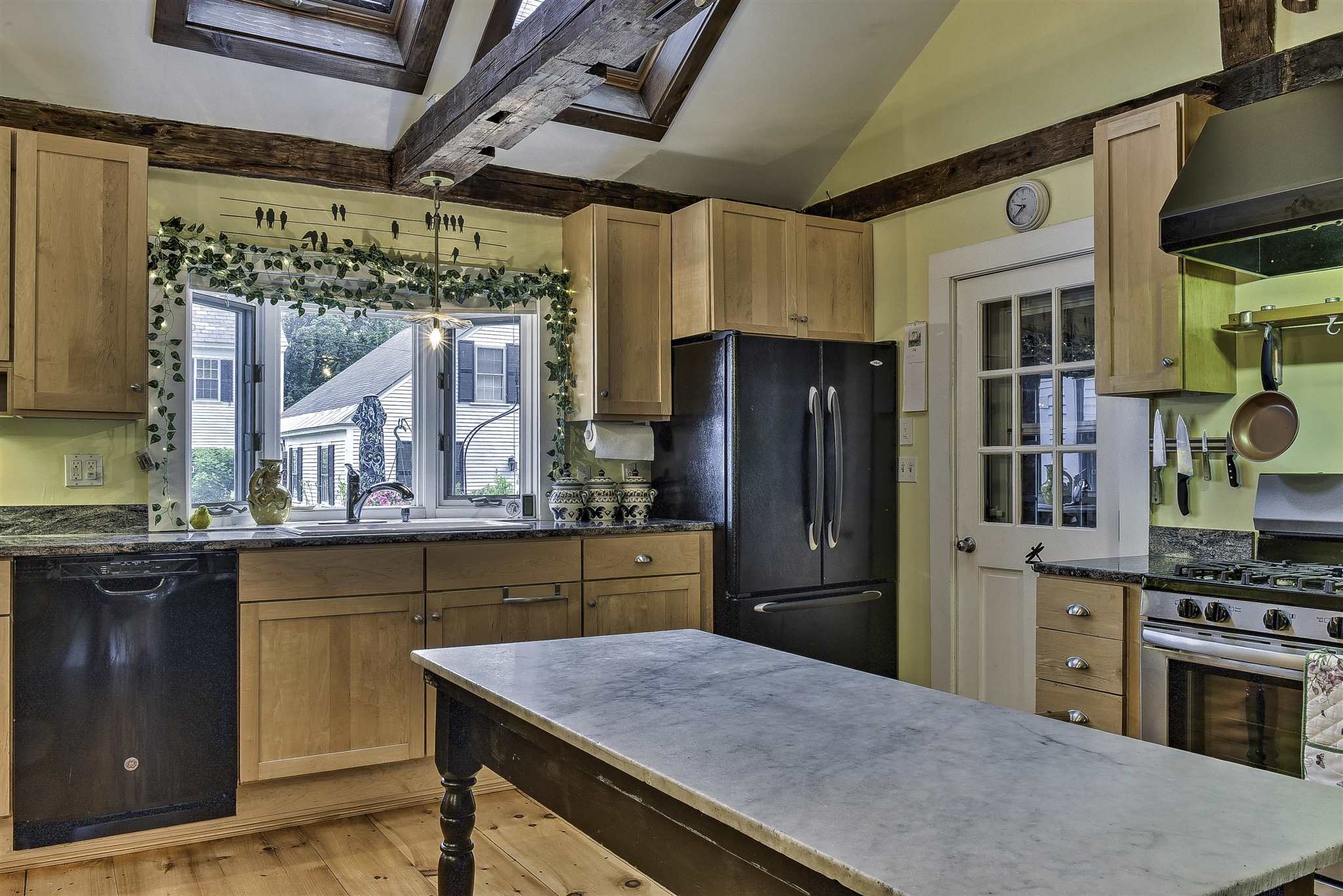 56 Elm Street Walpole, NH 03608 - Photo 12 of 40