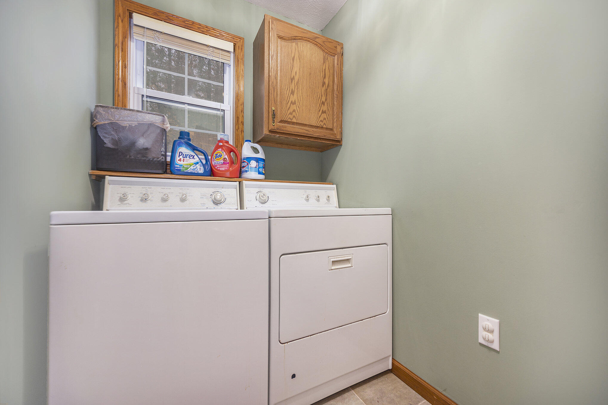 6220 Cat Road Twin Lake, MI 49457 - Photo 20 of 42 Laundry