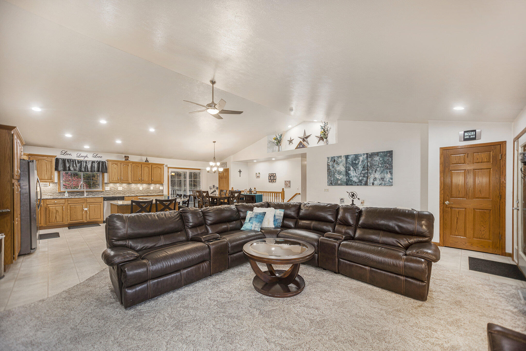 6220 Cat Road Twin Lake, MI 49457 - Photo 3 of 42 Living room