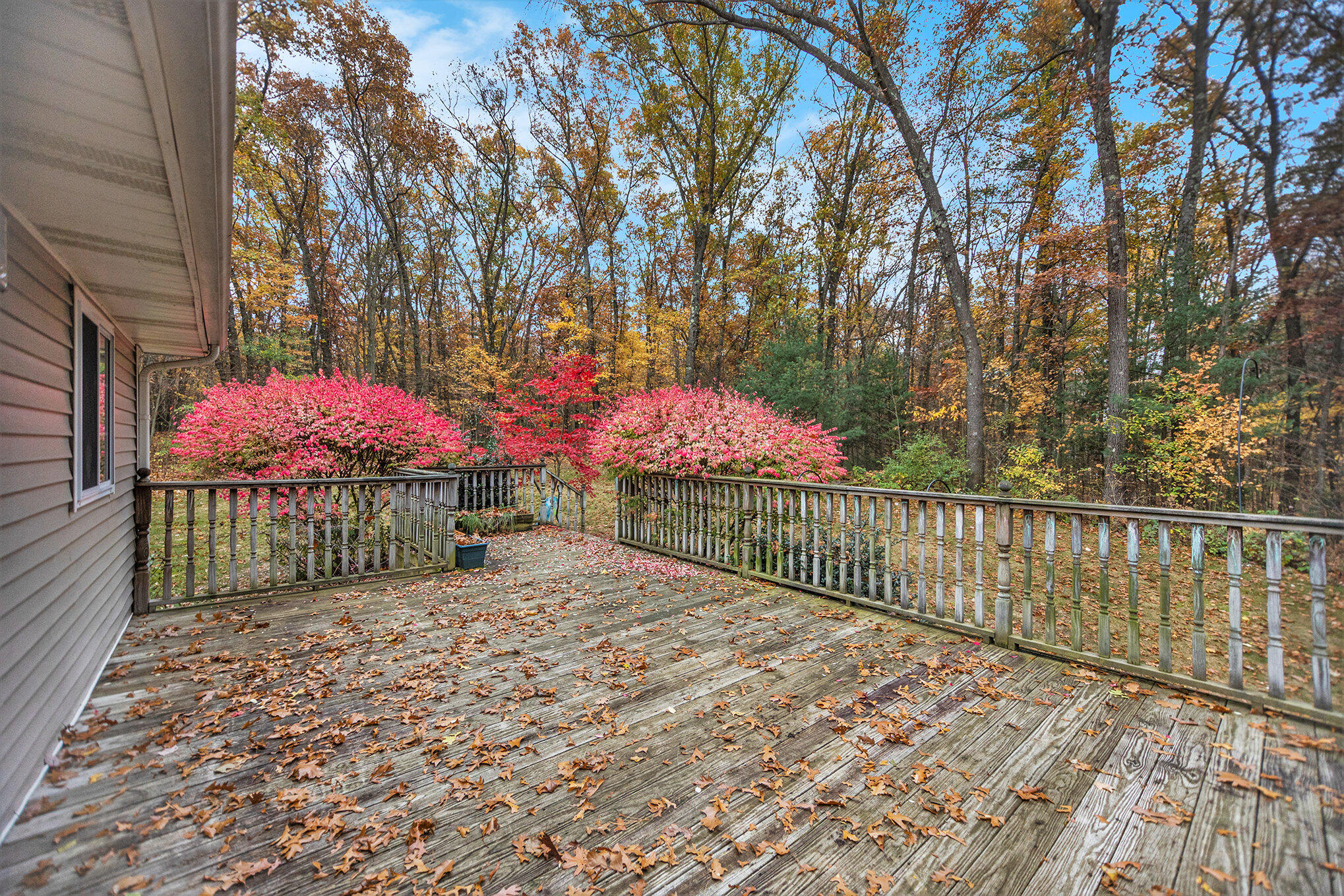 6220 Cat Road Twin Lake, MI 49457 - Photo 31 of 42 Deck