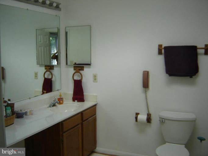 8988 Round Top Road Manassas, VA 20112 - Photo 12 of 30 Master Bath