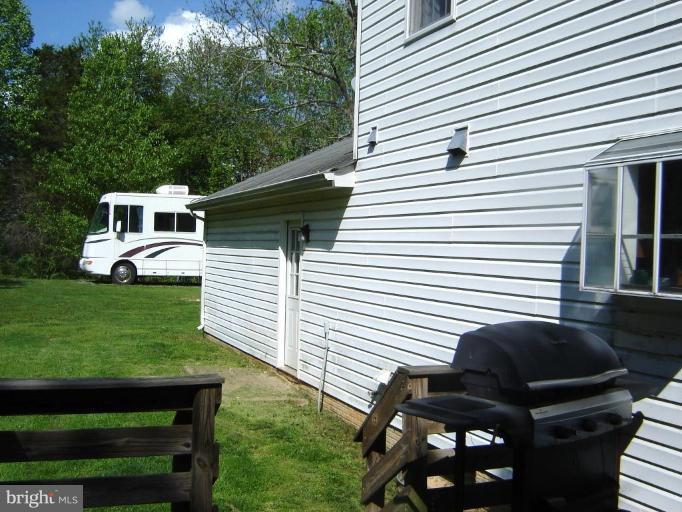 8988 Round Top Road Manassas, VA 20112 - Photo 17 of 30 Exterior #3