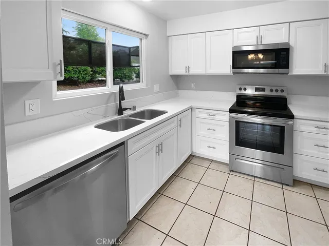 $434,000 | 4402 Chickadee Way, Oceanside, CA 92057