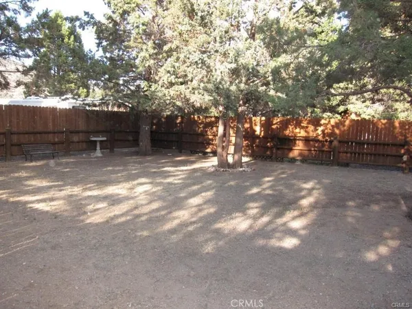 $1,950 | 317 East Mountain View Boulevard, Big Bear City, CA 92314