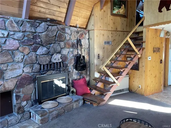 $1,950 | 317 East Mountain View Boulevard, Big Bear City, CA 92314