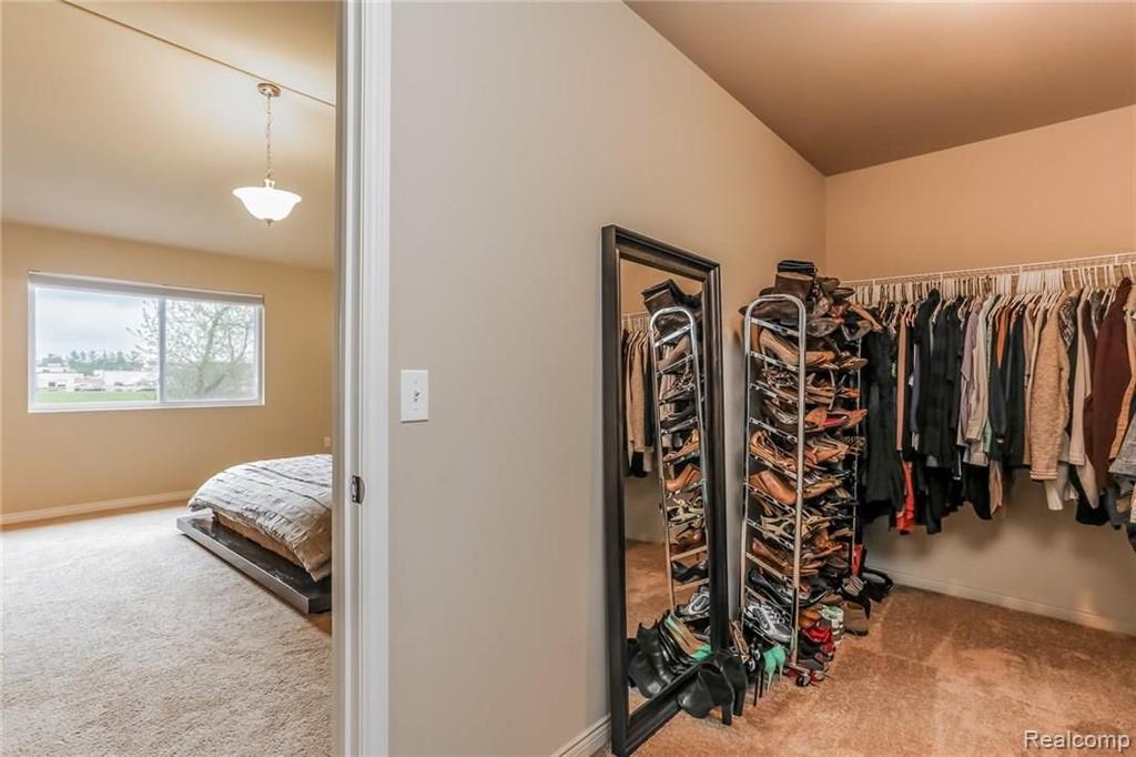 3058 Fantail Court Rochester Hills, MI 48309 - Photo 33 of 43