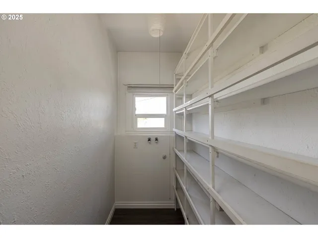 a view of walk in closet