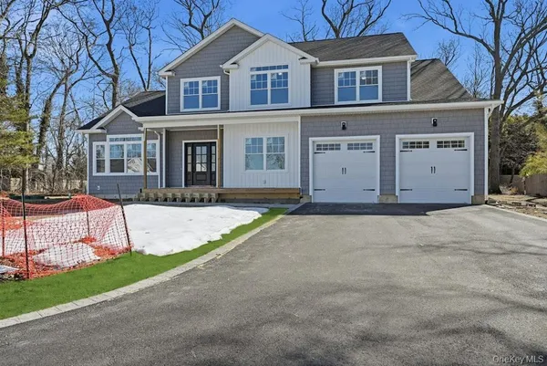 $1,199,990 | 1 Lotto Court, Lake Grove, NY 11755