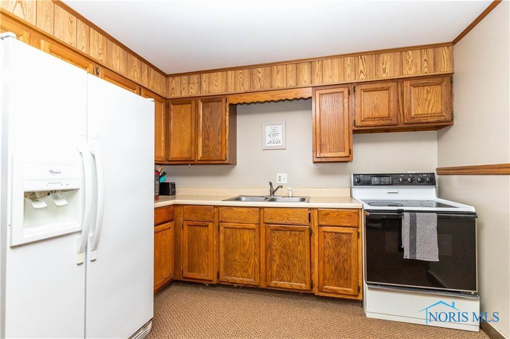 402 Summit Street Defiance, OH 43512 - Photo 9 of 22 Gallery Image 9
