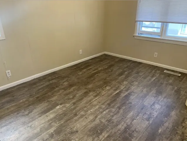 $184,900 | 503 Forest Street North, St. Paul, MN 55106