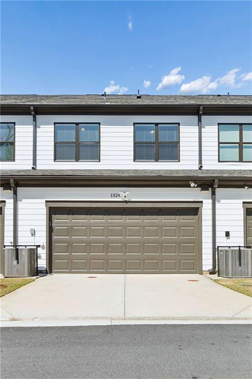 1324 Parc Bench Road Atlanta, GA 30316 - Photo 33 of 35 a front view of a house