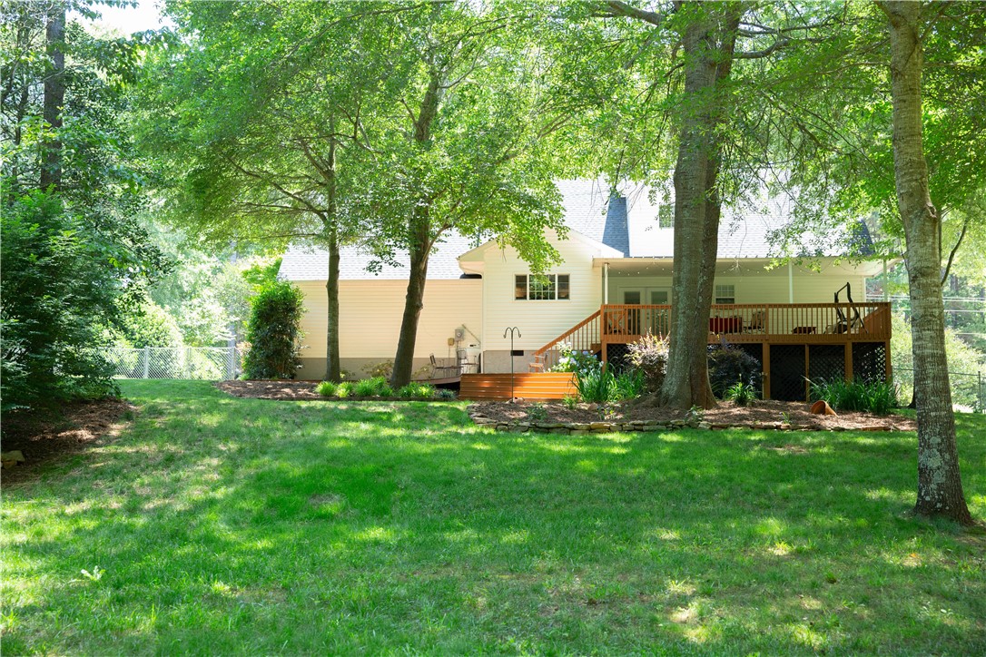 442 Dickard Road Seneca, SC 29672 - Photo 3 of 49 Gallery Image 3