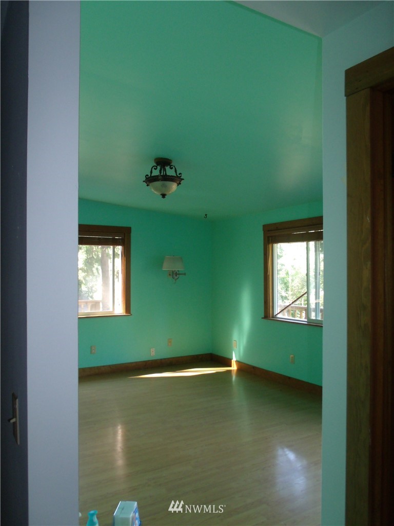 51 Wolf Road Quilcene, WA 98376 - Photo 14 of 23 Gallery Image 14