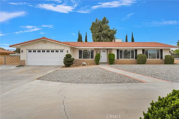 $569,000 | 20115 Shoshonee Road, Apple Valley, CA 92307