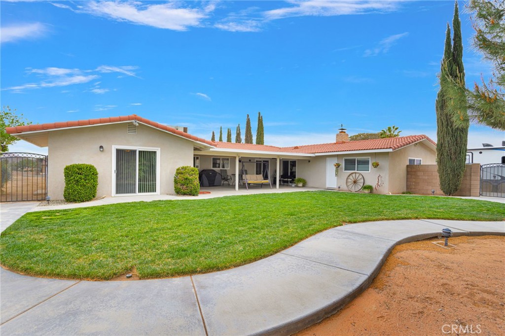 20115 Shoshonee Road Apple Valley, CA 92307 - Photo 38 of 56