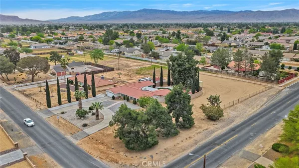 $569,000 | 20115 Shoshonee Road, Apple Valley, CA 92307