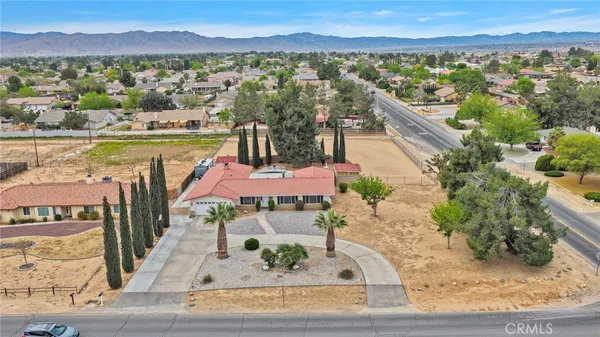 $569,000 | 20115 Shoshonee Road, Apple Valley, CA 92307