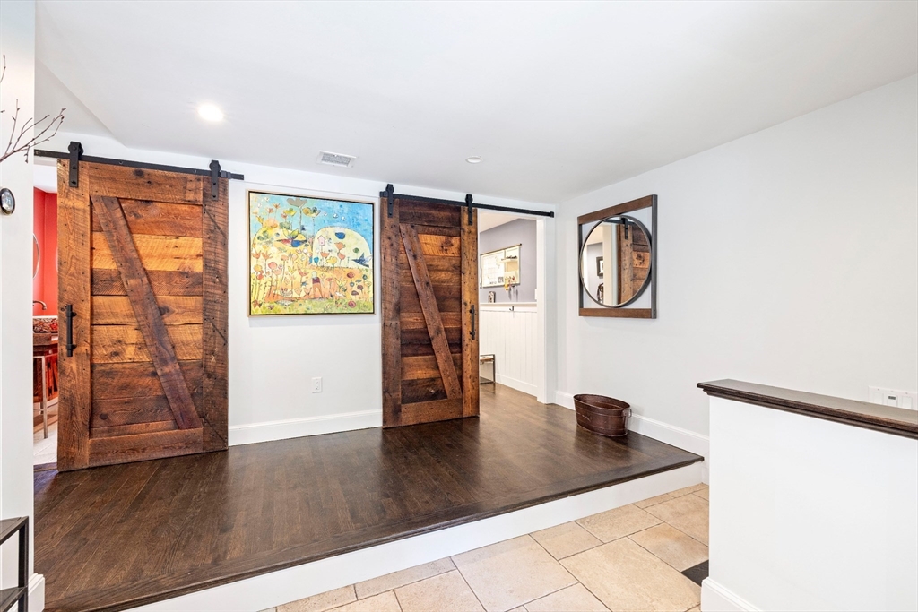 24 Constitution Road Lexington, MA 02421 - Photo 3 of 40