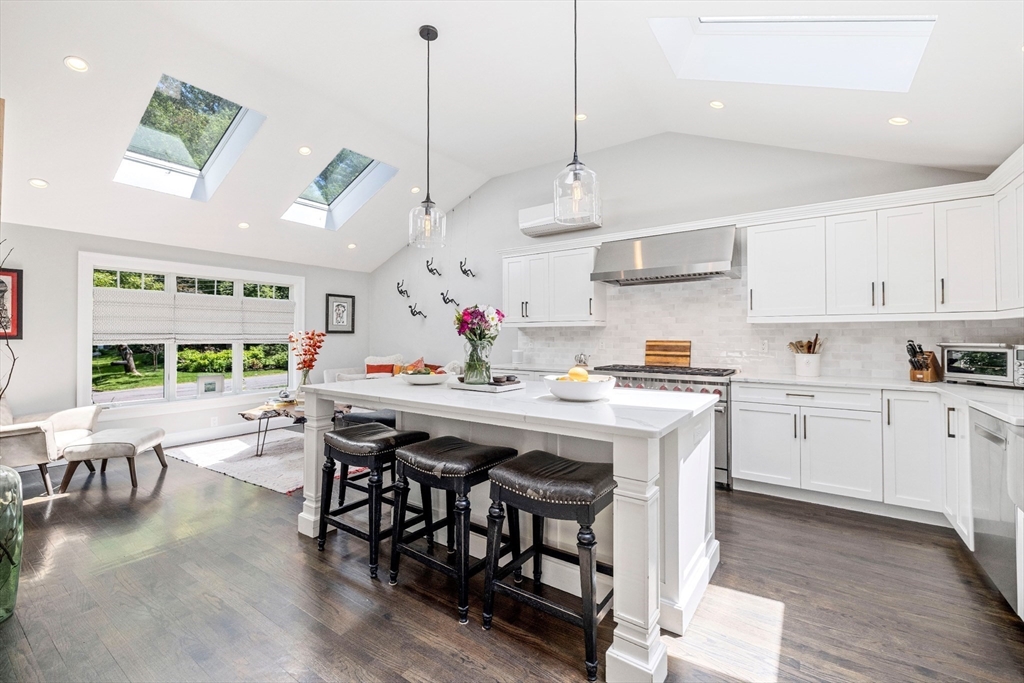 24 Constitution Road Lexington, MA 02421 - Photo 8 of 40